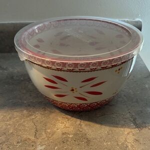 Temp-Tations Red and Cream Bowl with Lid